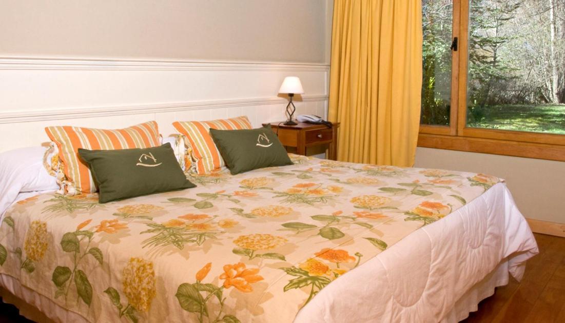 Hosteria El Establo Villa La Angostura Dış mekan fotoğraf